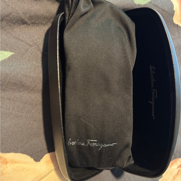 Salvatore Ferragamo women’s sunglasses white - Picture 2 of 6